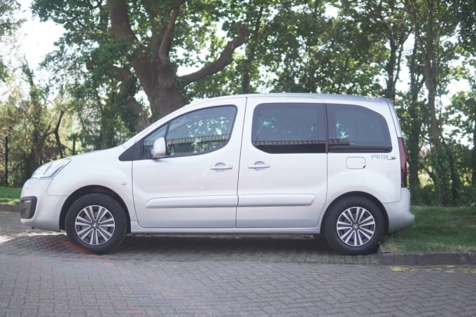 2025 Peugeot Partner Tepee