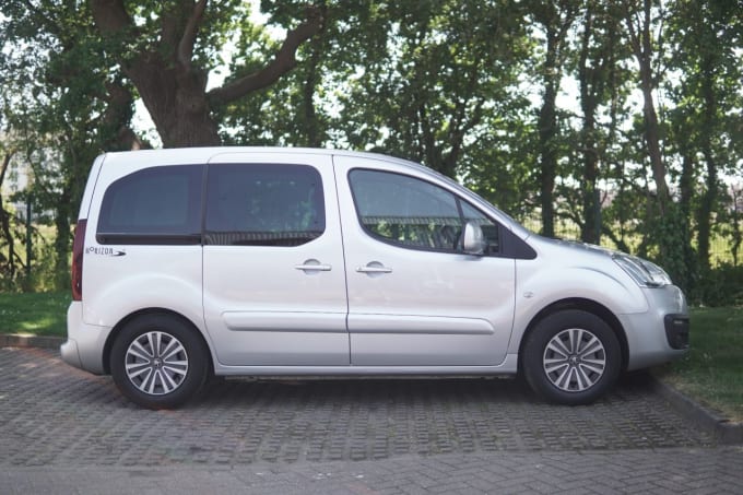 2025 Peugeot Partner Tepee