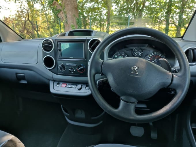2025 Peugeot Partner Tepee