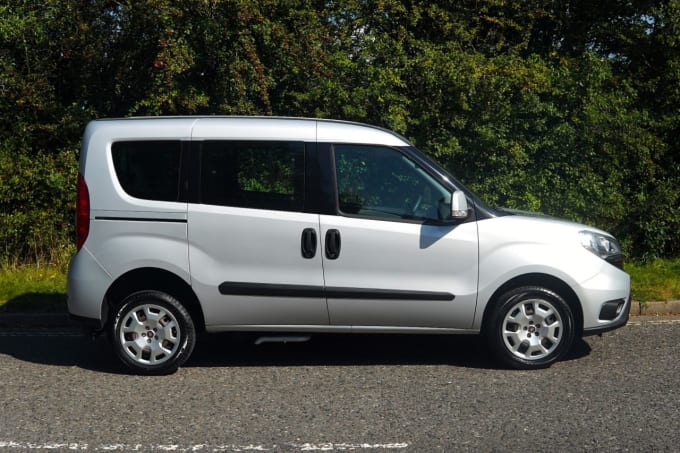 2025 Fiat Doblo