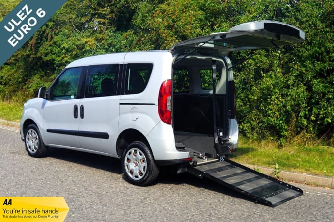 2025 Fiat Doblo