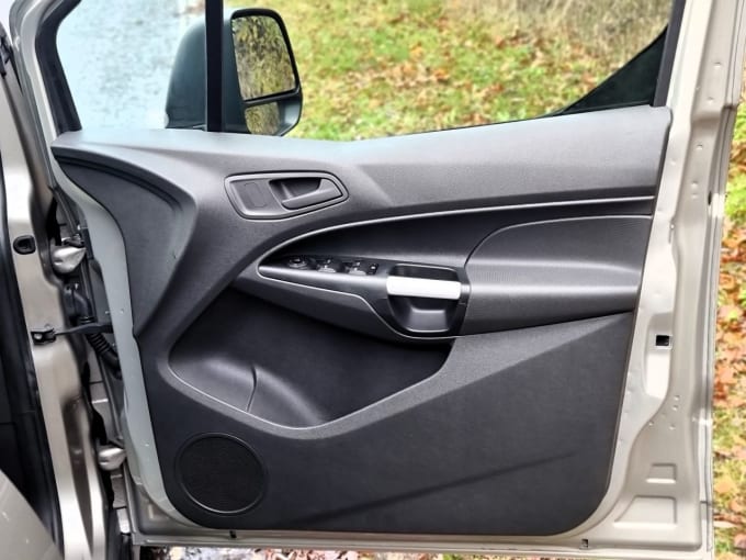 2025 Ford Tourneo Connect