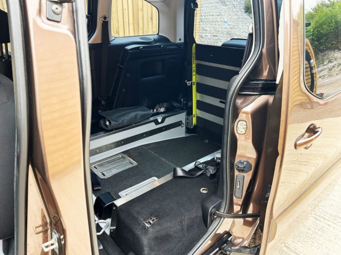2025 Peugeot Partner Tepee