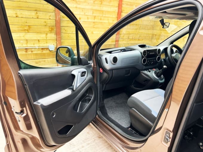 2025 Peugeot Partner Tepee