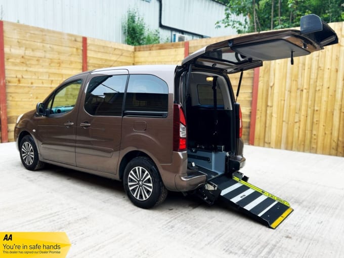 2025 Peugeot Partner Tepee