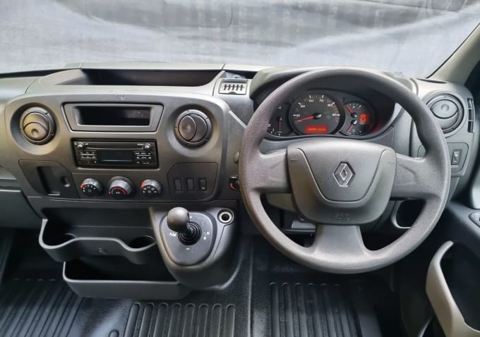 2024 Renault Master