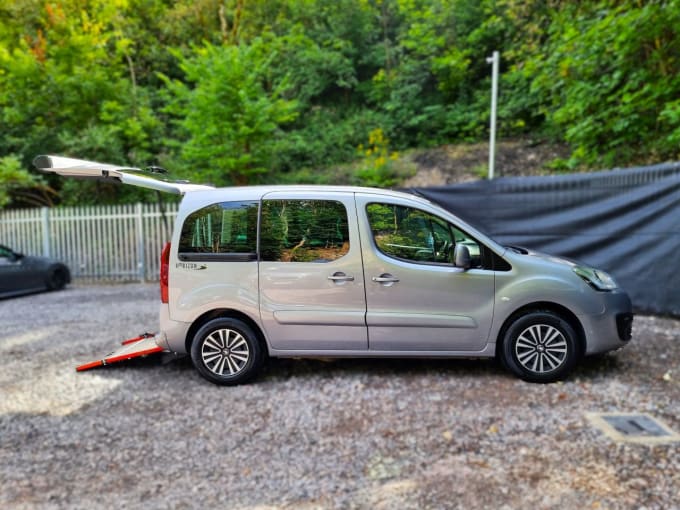 2024 Peugeot Partner Tepee