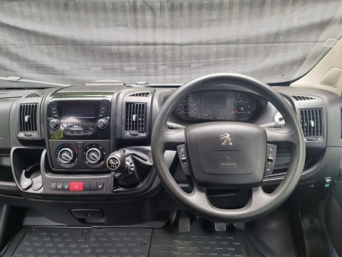 2025 Peugeot Boxer