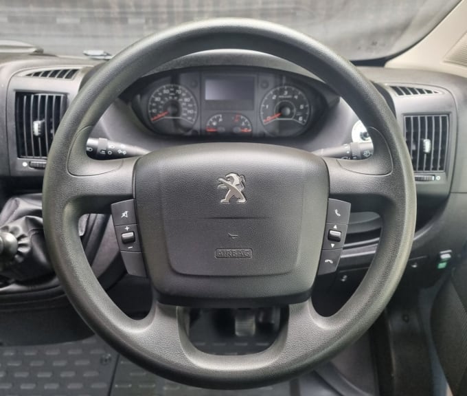 2025 Peugeot Boxer