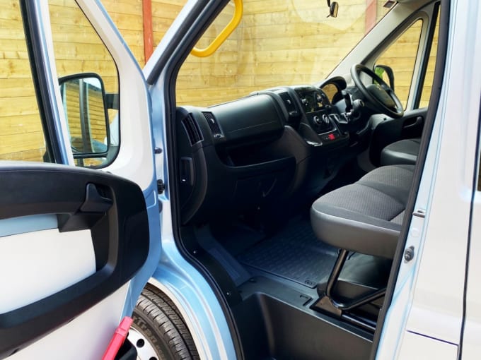 2025 Peugeot Boxer