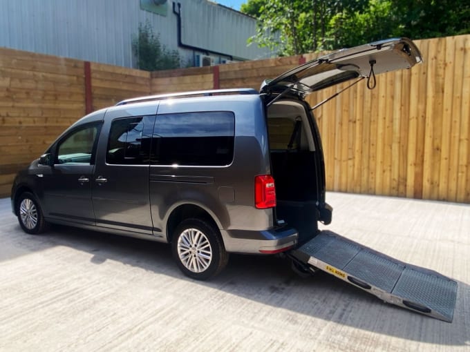 2025 Volkswagen Caddy Maxi Life