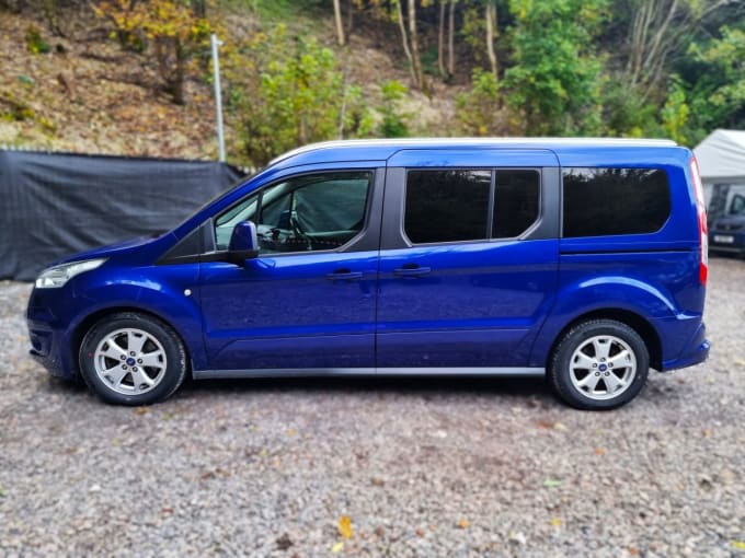 2025 Ford Grand Tourneo Connect