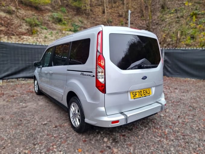 2025 Ford Grand Tourneo Connect