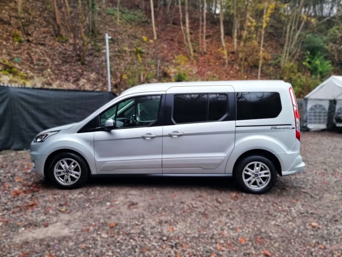 2025 Ford Grand Tourneo Connect