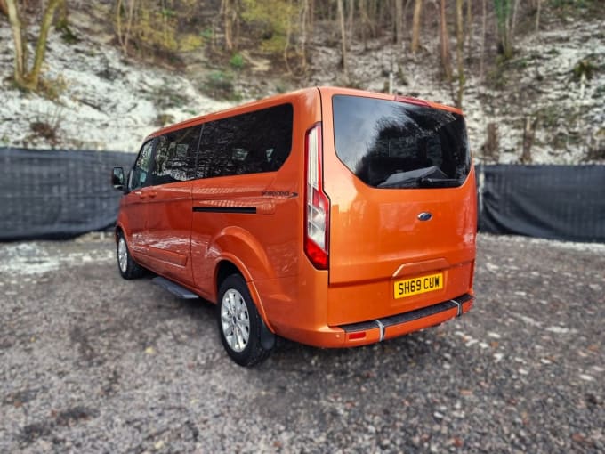 2025 Ford Tourneo Custom