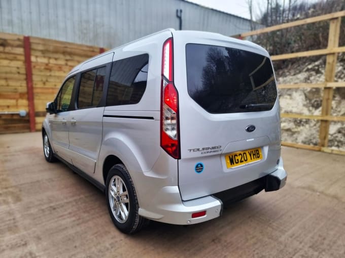 2025 Ford Grand Tourneo Connect