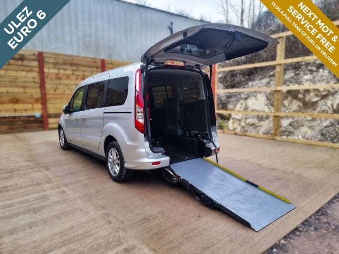 2025 Ford Grand Tourneo Connect