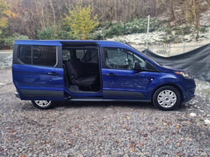 2025 Ford Grand Tourneo Connect