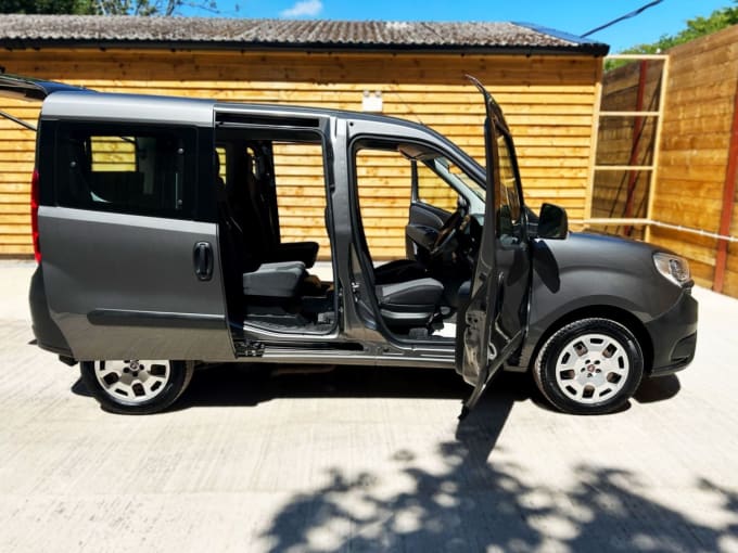2025 Fiat Doblo