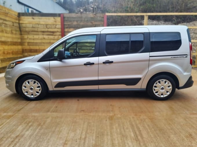 2025 Ford Grand Tourneo Connect