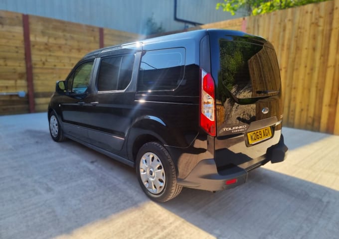 2025 Ford Grand Tourneo Connect