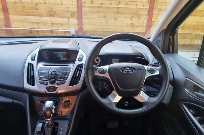2025 Ford Grand Tourneo Connect