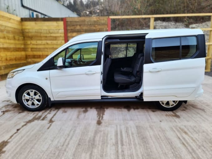 2025 Ford Grand Tourneo Connect