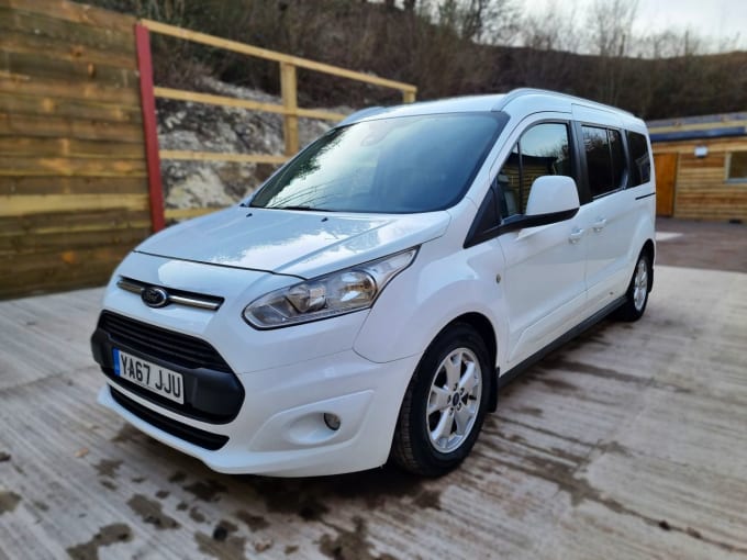 2025 Ford Grand Tourneo Connect