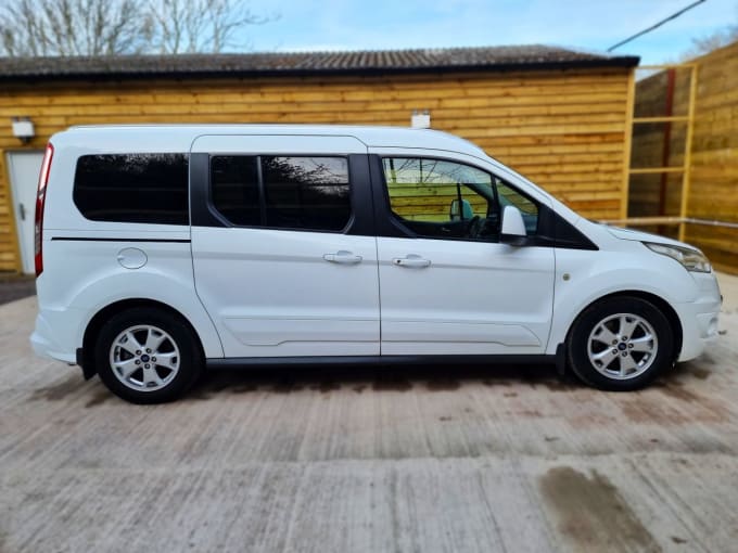 2025 Ford Grand Tourneo Connect