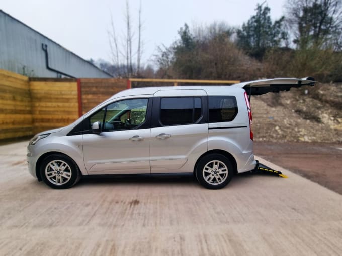 2025 Ford Tourneo Connect