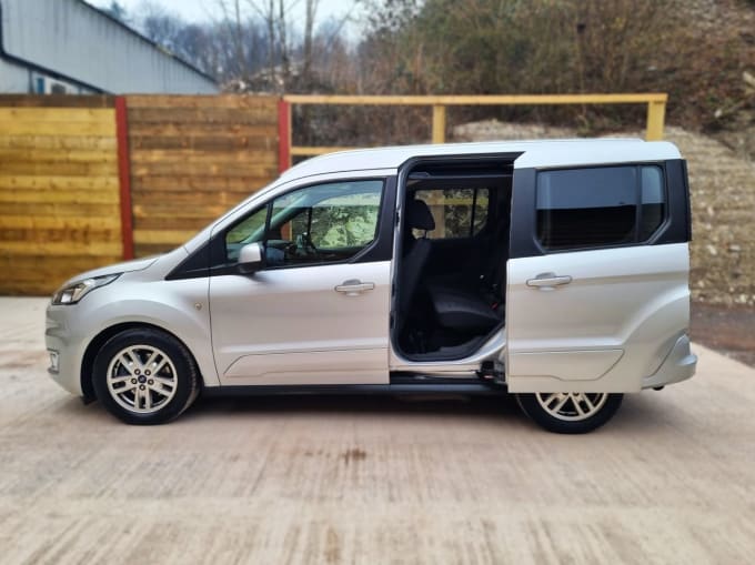 2025 Ford Tourneo Connect