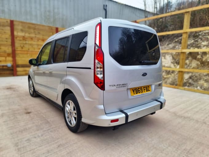 2025 Ford Tourneo Connect