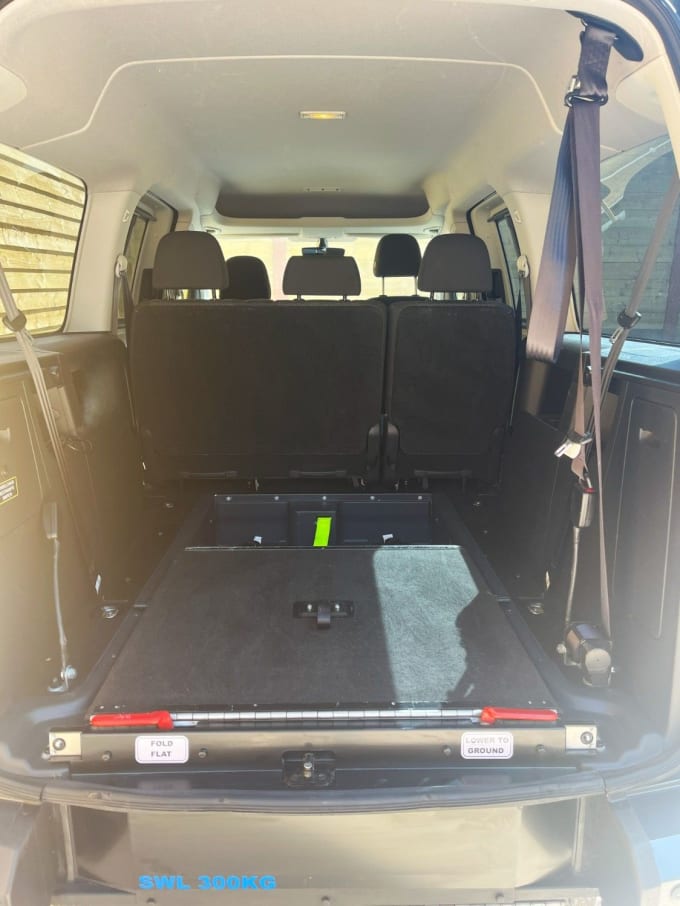 2025 Volkswagen Caddy Maxi Life