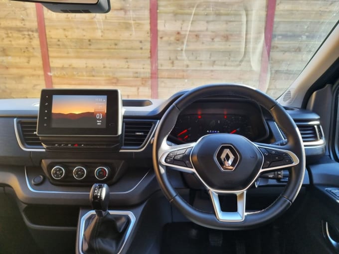 2025 Renault Trafic