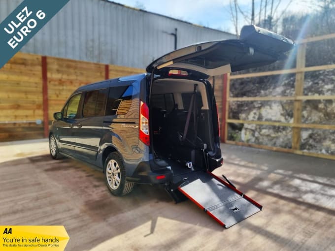 2025 Ford Grand Tourneo Connect