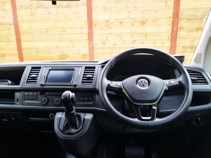 2025 Volkswagen Transporter