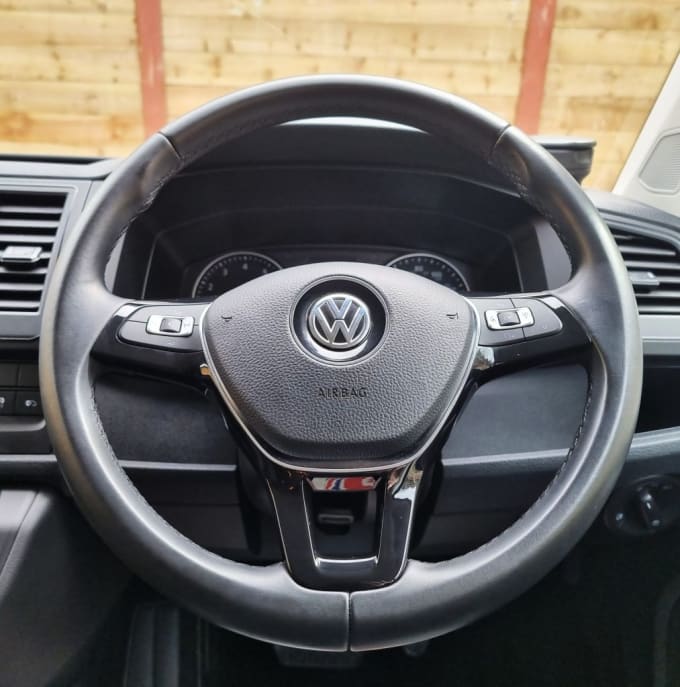 2025 Volkswagen Transporter