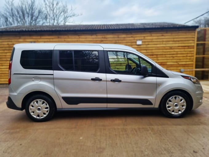 2025 Ford Grand Tourneo Connect