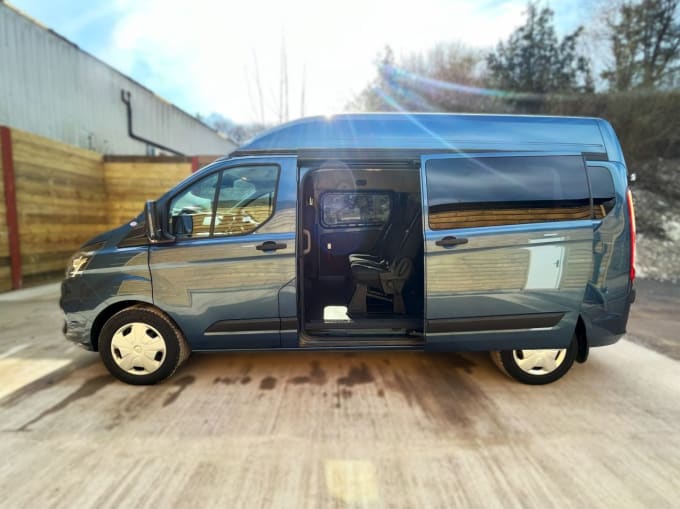 2025 Ford Transit Custom