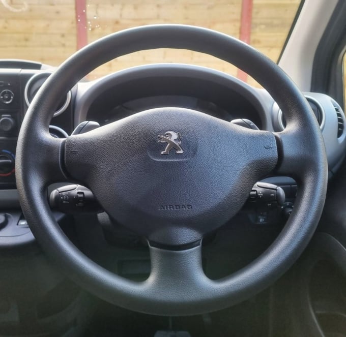 2025 Peugeot Partner Tepee