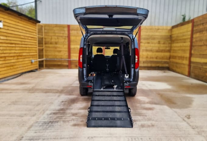 2025 Fiat Doblo