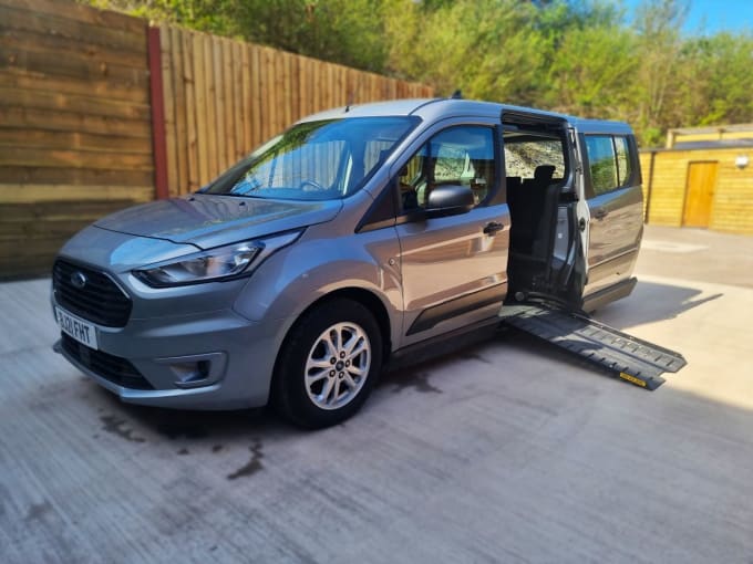 2025 Ford Grand Tourneo Connect