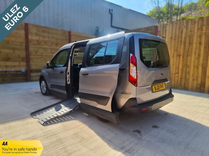 2025 Ford Grand Tourneo Connect