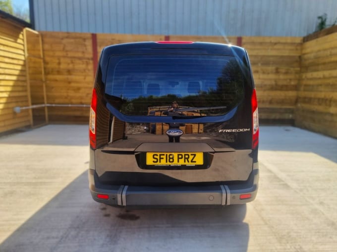 2025 Ford Grand Tourneo Connect