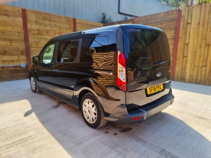 2025 Ford Grand Tourneo Connect