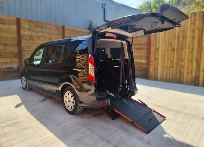 2025 Ford Grand Tourneo Connect