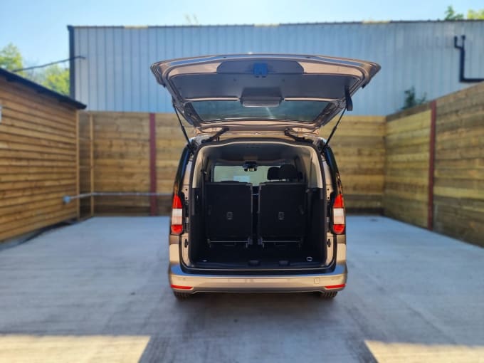 2025 Ford Grand Tourneo Connect