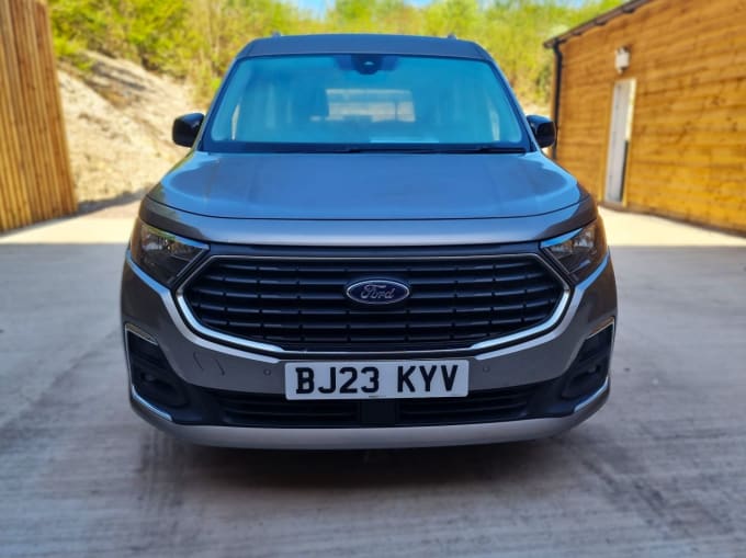 2025 Ford Grand Tourneo Connect