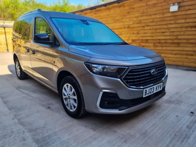 2025 Ford Grand Tourneo Connect