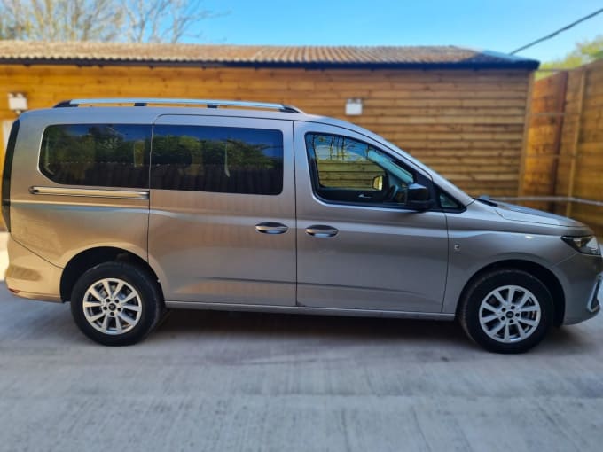 2025 Ford Grand Tourneo Connect